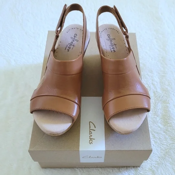 ✨️HP✨️ Clarks Annadel Ivory TAN Sandals - NIB - Picture 2 of 15